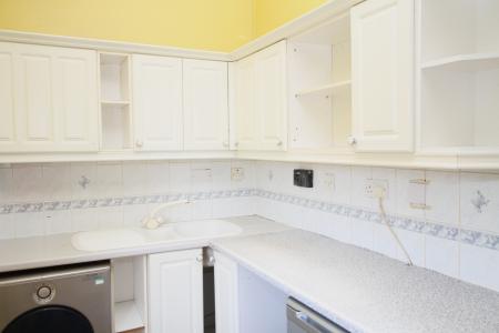 2 bedroom Flat for sale in Newlands Road, Grangemouth, FK3