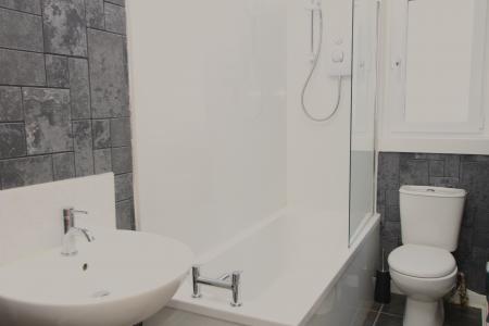 2 bedroom Flat for sale in Newlands Road, Grangemouth, FK3