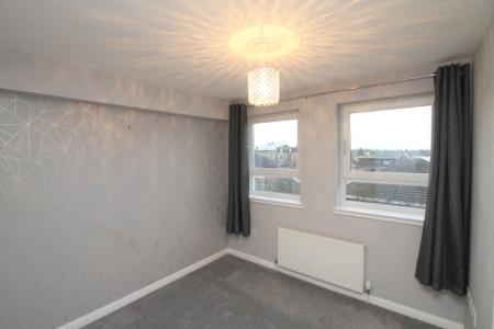 2 bedroom Apartment for sale in James Short Park, Falkirk, FK1