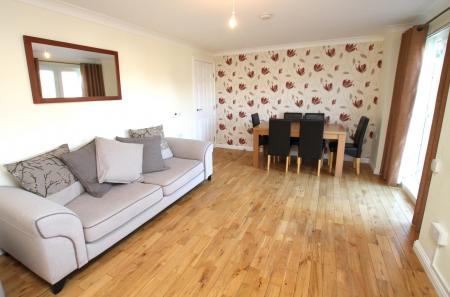 2 bedroom Apartment for sale in Prestonfield Gardens, Linlithgow, EH49