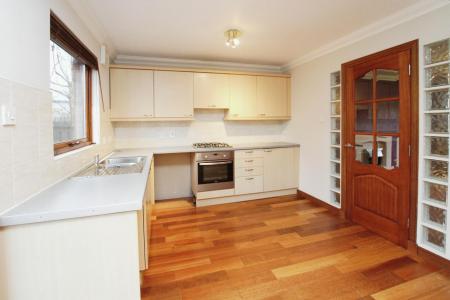 2 bedroom Semi-detached house for sale in Montgomery Crescent, Carron, FK2