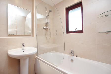 2 bedroom Semi-detached house for sale in Montgomery Crescent, Carron, FK2