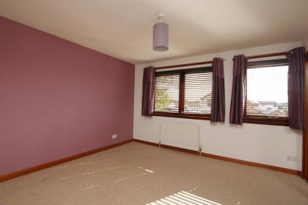 2 bedroom Semi-detached house for sale in Montgomery Crescent, Carron, FK2