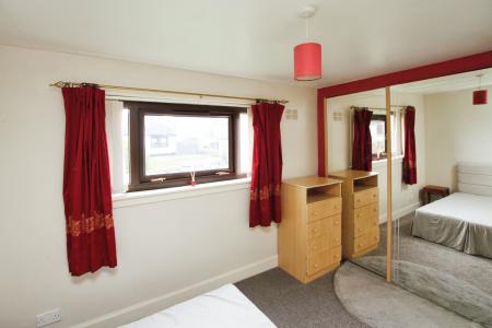 1 bedroom Flat for sale in Main Street, Coalsnaughton, FK13