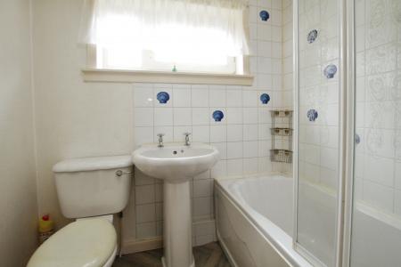 1 bedroom Flat for sale in Main Street, Coalsnaughton, FK13