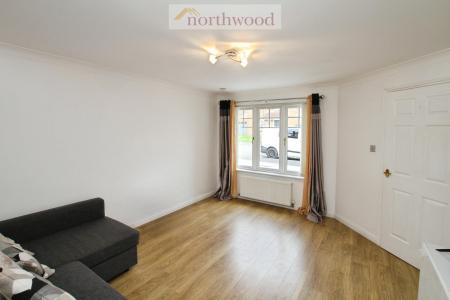 3 bedroom Semi-detached house for sale in Ardgay Drive, Stirlingshire, Bonnybridge, FK4