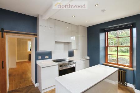 5 bedroom Semi-detached house to let in Bluestone, Linlithgow, West Lothian, EH49