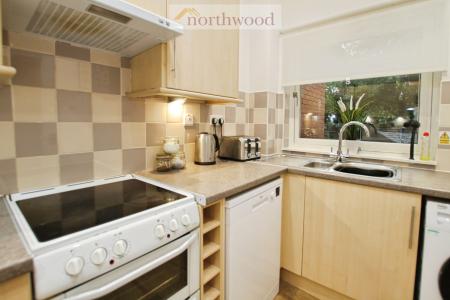 2 bedroom Flat to let in Stirling Road, Stirlingshire, Drymen, G63