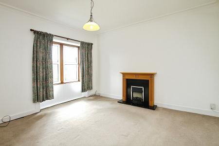 3 bedroom Semi-detached house to let in Kerse Lane, Falkirk, FK1