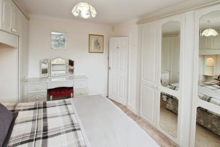 3 bedroom Bungalow for sale in Reilly Gardens, Bonnybridge, Stirlingshire, FK4