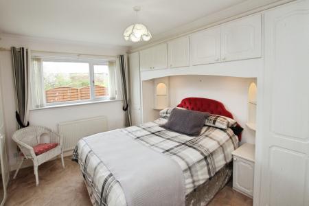 3 bedroom Bungalow for sale in Reilly Gardens, Bonnybridge, Stirlingshire, FK4