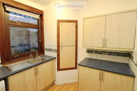 2 bedroom Flat for sale in Newtown, Bo'ness, West Lothian, EH51