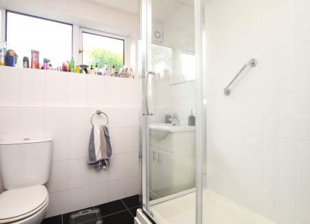 2 bedroom Flat to let in Hazel Road, Banknock, FK4