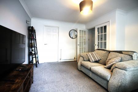 2 bedroom Flat to let in Hazel Road, Banknock, FK4