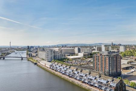 2 bedroom Flat for sale in River Heights