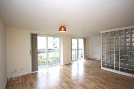 2 bedroom Flat to let in Lochburn Gate, Maryhill