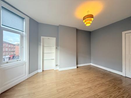 2 bedroom Flat to let in Tollcross Road