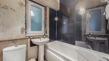 3 bedroom Flat for sale in Dorchester Avenue, Kelvindale