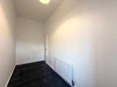 3 bedroom Flat to let in Shaftesbury Street, Clydebank