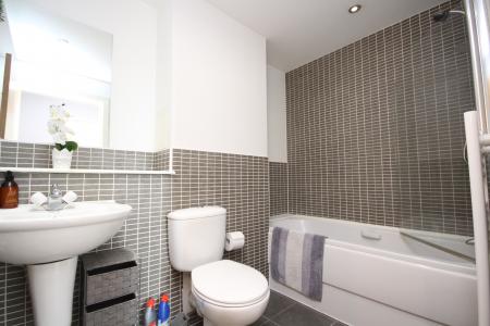 1 bedroom Flat to let in Stobcross Street, Finnieston