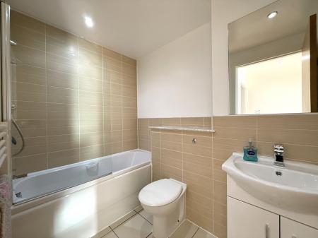 2 bedroom Flat to let in Stobcross Street, Finnieston