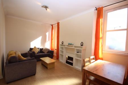 1 bedroom Flat to let in Duke Street, Dennistoun