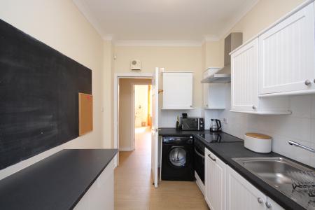 1 bedroom Flat to let in Duke Street, Dennistoun