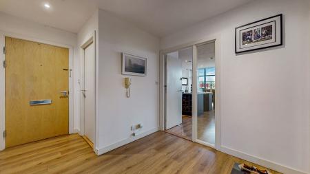 2 bedroom Flat for sale in Lancefield Quay, Finnieston