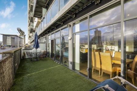 2 bedroom Flat for sale in Lancefield Quay, Finnieston