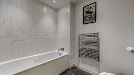 2 bedroom Flat for sale in Lancefield Quay, Finnieston