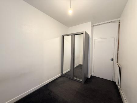 3 bedroom Flat to let in Ardbeg Street, Govanhill