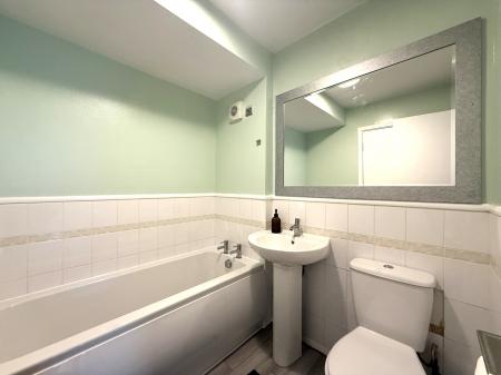 2 bedroom Flat to let in Carrick Quay, Clyde Street, Waterfront