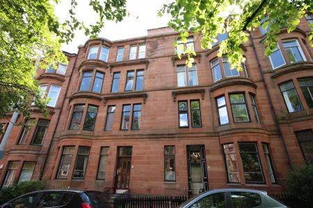 3 bedroom Flat to let in Caird Drive, Dowanhill, Glasgow, G11