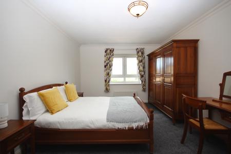 3 bedroom Flat to let in Ashwood Gardens, Jordanhill