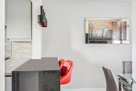 3 bedroom Flat for sale in Kenton Lane, Harrow Weald, Harrow, HA3