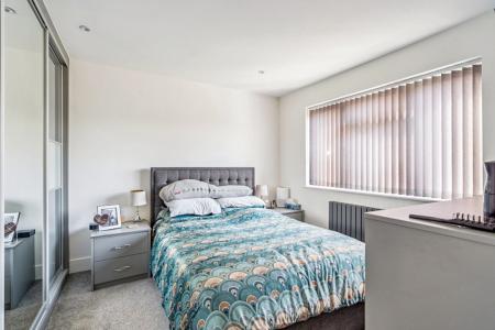 3 bedroom Flat for sale in Kenton Lane, Harrow Weald, Harrow, HA3
