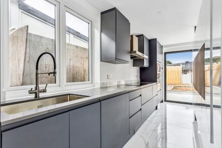 3 bedroom Bungalow for sale in Penrose Avenue, Watford, WD19