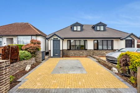 Penrose Avenue, Watford, WD19