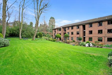 1 bedroom Apartment for sale in Uxbridge Road, Pinner, HA5