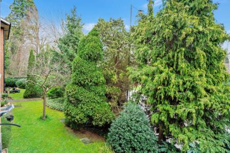 1 bedroom Apartment for sale in Uxbridge Road, Pinner, HA5