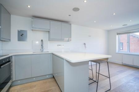 3 bedroom Apartment to let in Regency Drive, Ruislip, HA4