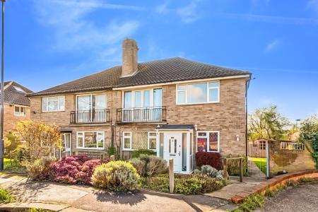 Twickenham Gardens, Harrow Weald, Harrow, HA3