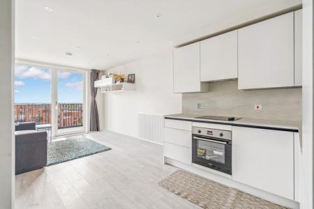 1 bedroom Apartment to let in Henry Strong Road, Harrow, HA1