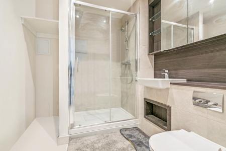 1 bedroom Apartment to let in Henry Strong Road, Harrow, HA1