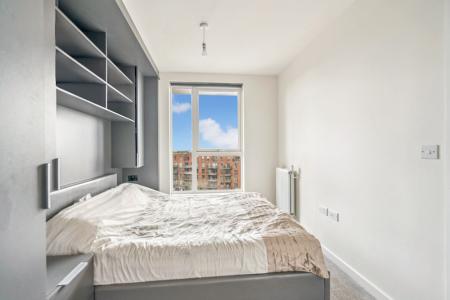 1 bedroom Apartment to let in Henry Strong Road, Harrow, HA1