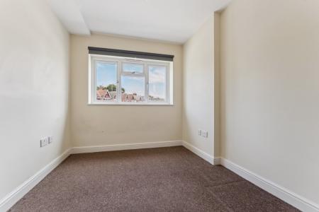 1 bedroom Apartment to let in 154 High Street, Wealdstone, Harrow, HA3