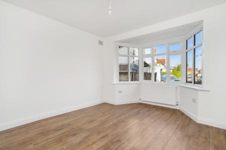 2 bedroom Flat to let in The Grange, Wembley, HA0