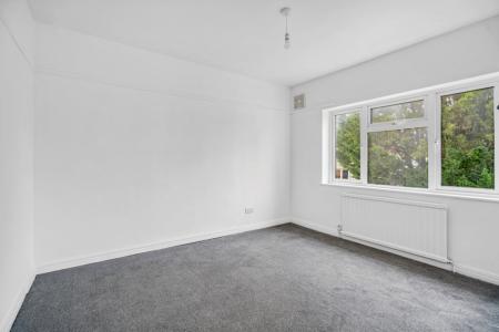 3 bedroom Semi-detached house to let in College Hill Road, Harrow, HA3