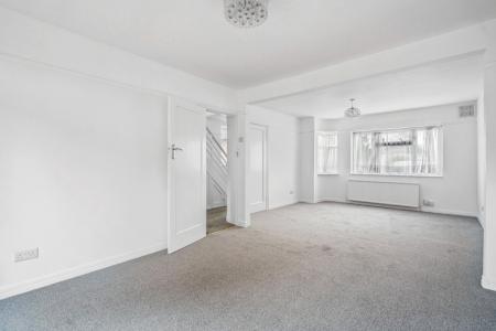 3 bedroom Semi-detached house to let in College Hill Road, Harrow, HA3