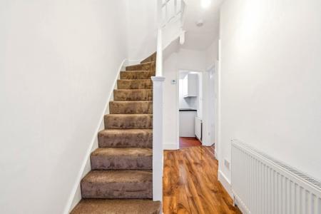 3 bedroom Terraced House to let in Charlton Road, Harrow, HA3